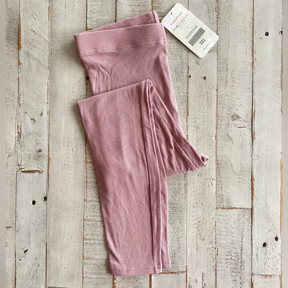 Fabletics RestoreKnit Ultra High-Waisted 7/8 Legging